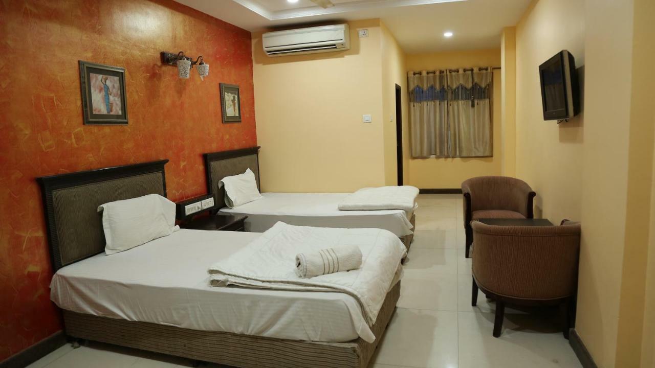 Hotel Sriannamalaiyar Residency à Vellore Extérieur photo